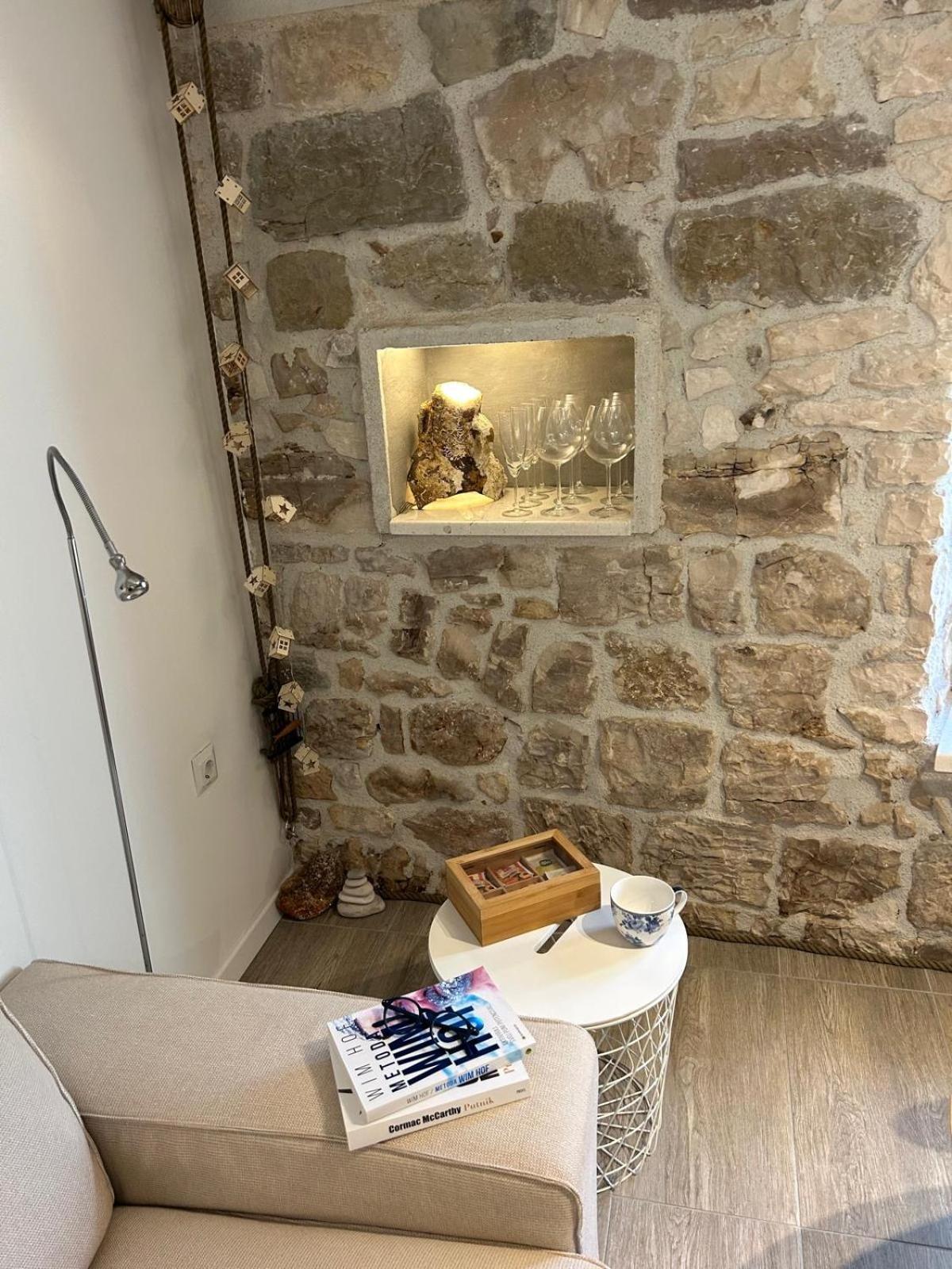 Sea Pearl Daire Komiža Dış mekan fotoğraf